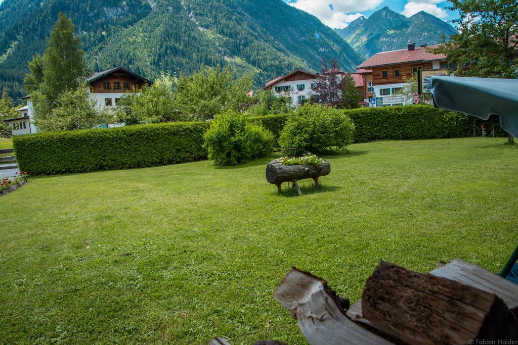 Haus Kristall Bach  Exteriör bild